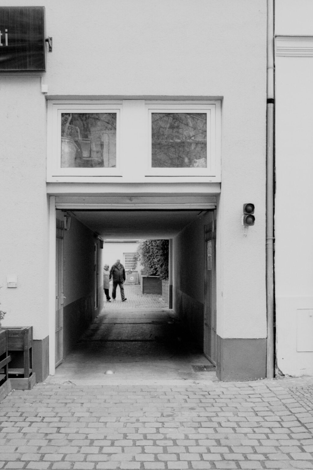 2025-01-2934-Contax137MA-Leipzig-TMax400-0010